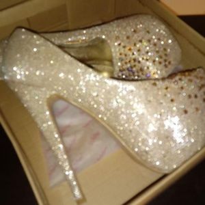 Sparkly gold rhinestone heels